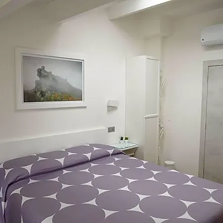 Residenza Aragonese Bed & Breakfast 4*